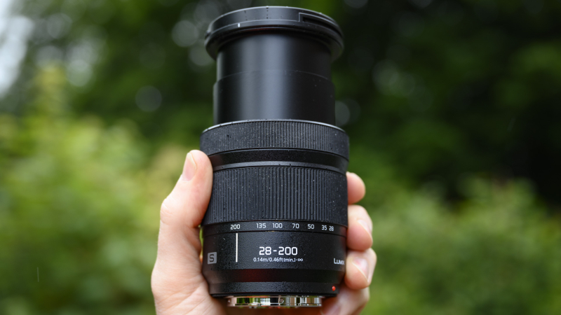 Panasonic Lumix S 28-200mm F4-7.1 Macro OIS review: the travel lens that puts the "super" in super-zoom