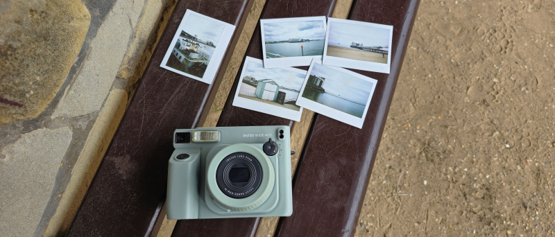 Обзор Fujifilm Instax Wide 400: привлекательность для широкого круга?